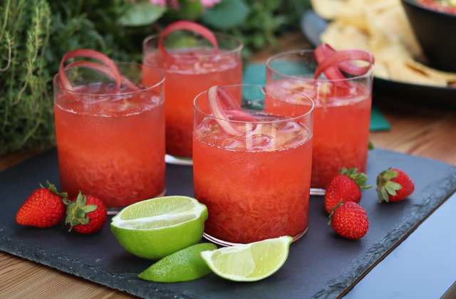 strawberry rhubarb margarita