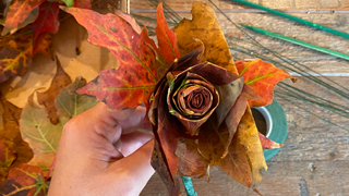 diy fall leaf flowers